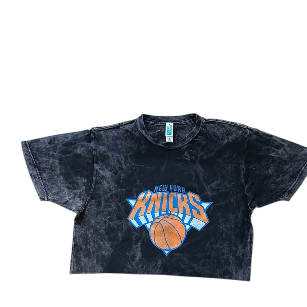 Knicks vintage washed graphic cropped top shirt